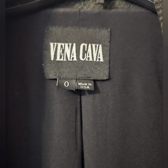 Vena Cava Long Belted Coat ASO Gossip Girl - Picture 5 of 16